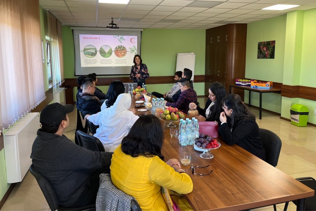 Delegation of Fruit Industry Representatives from India and Indonesia Visits Europe